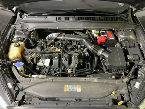 Used 2015 Ford Fusion SE w/ Equipment Group 202A image 42