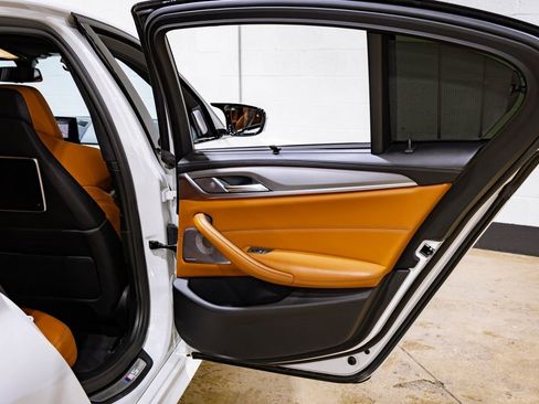 Used 2019 BMW M5 w/ Executive Package image 30