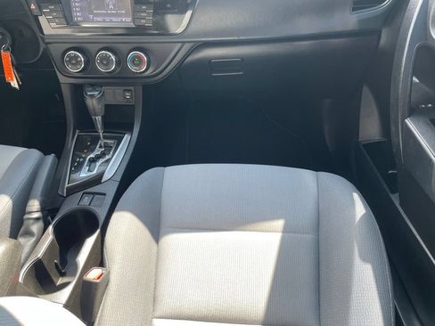 Used 2016 Toyota Corolla L FWD image 19