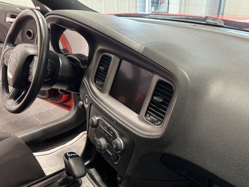 Used 2023 Dodge Charger SXT w/ Blacktop Package AWD/4WD image 19