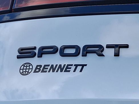 New 2026 Land Rover Range Rover Sport Dynamic SE AWD/4WD image 18