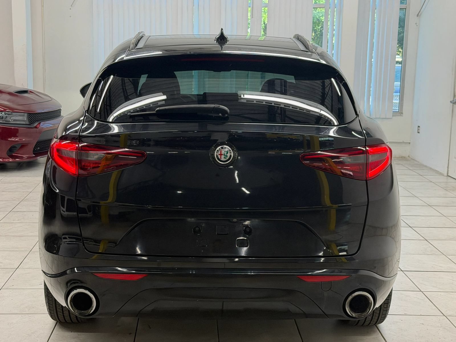 Used 2020 Alfa Romeo Stelvio Ti AWD/4WD image 8