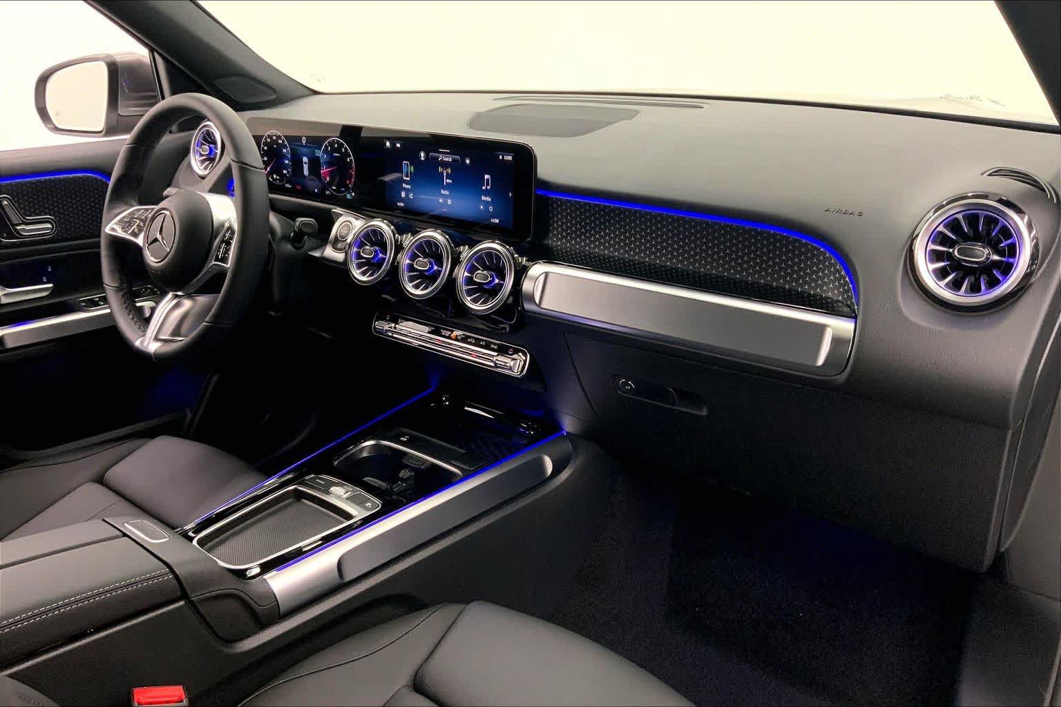 Used 2026 Mercedes-Benz GLB 250 image 11