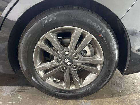 Used 2018 Hyundai Elantra SEL image 34