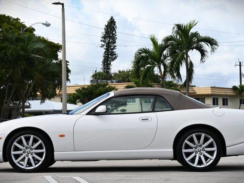 Used 2006 Jaguar XK8 XK8 2dr Convertible image 39