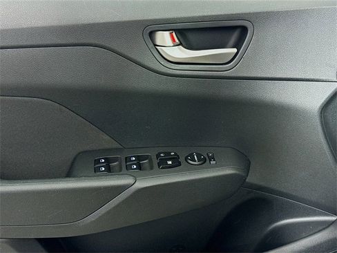 Used 2019 Hyundai Accent SEL image 13