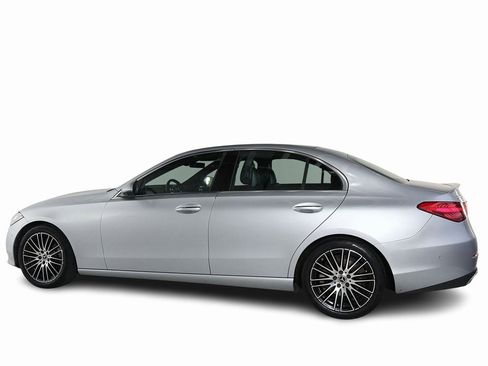 Used 2022 Mercedes-Benz C 300 4MATIC Sedan image 4
