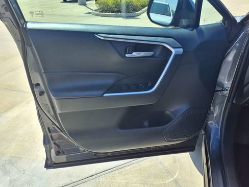 Used 2024 Toyota RAV4 XLE FWD image 14