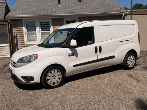 Used 2018 RAM ProMaster City Tradesman SLT FWD image 2
