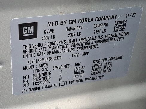 Used 2022 Chevrolet Trax LT w/ LT Convenience Package image 27