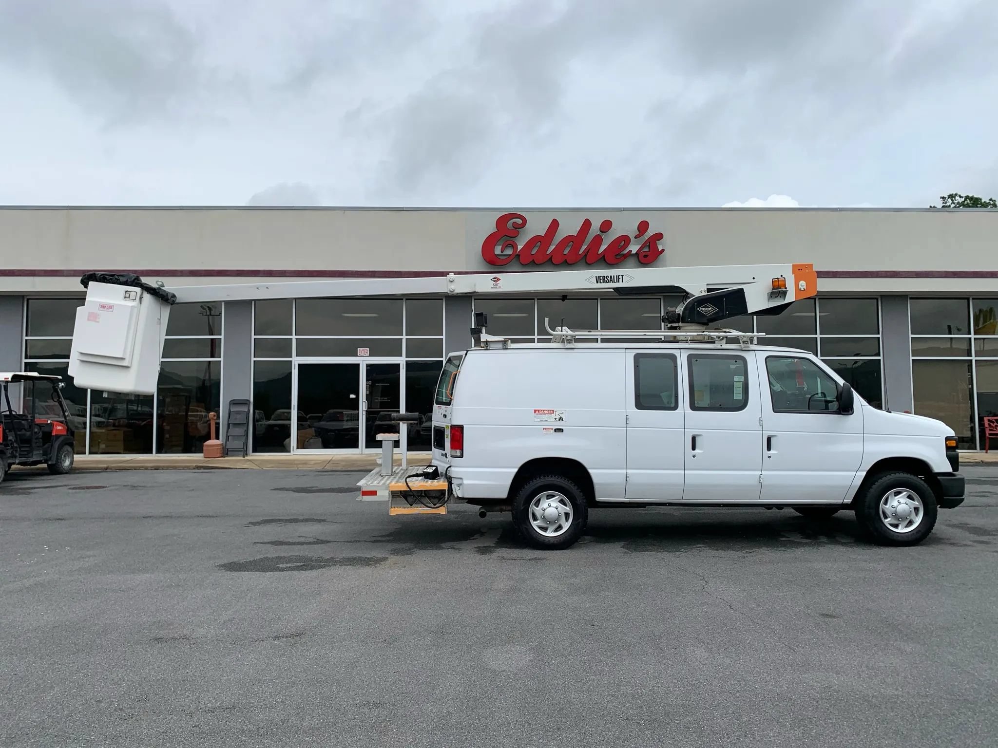 Used 2013 Ford E-350 and Econoline 350 Super Duty RWD image 42