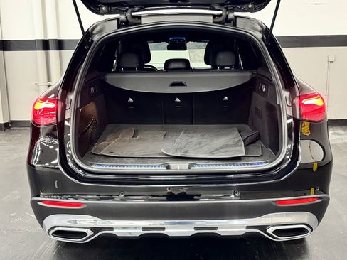 Used 2025 Mercedes-Benz GLC 300 image 15