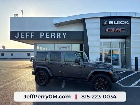 Used 2017 Jeep Wrangler Unlimited Sahara AWD/4WD image 1