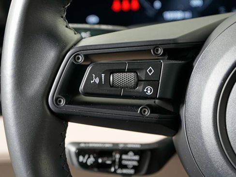 Used 2023 Porsche Taycan 4S image 26