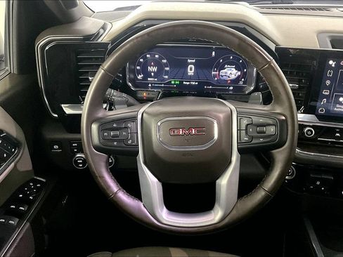 Used 2024 GMC Sierra 1500 SLT w/ SLT Premium Plus Package AWD/4WD image 5
