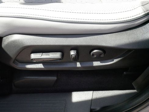 Used 2024 Honda Pilot Elite image 20