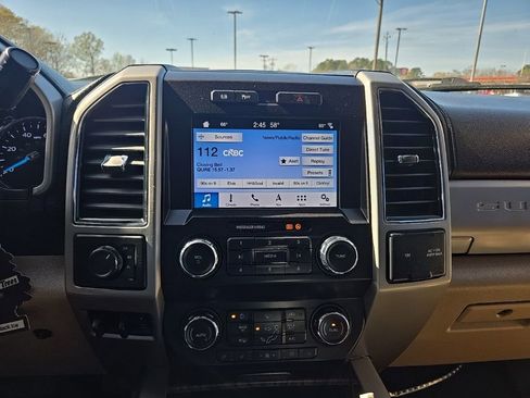 Used 2019 Ford F250 Lariat w/ Lariat Value Package image 2