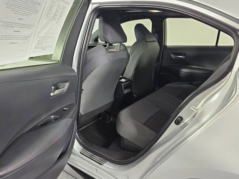 Used 2025 Toyota Corolla SE w/ SE Premium Package image 32