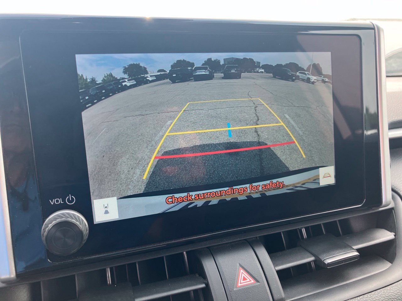 Used 2025 Toyota RAV4 XLE AWD/4WD image 10