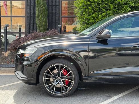Used 2023 Audi Q8 Premium Plus w/ Premium Plus Package AWD/4WD image 10
