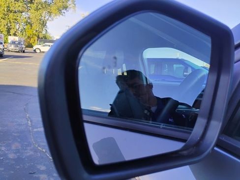 Certified 2023 Ford Explorer XLT w/ Equipment Group 202A image 15