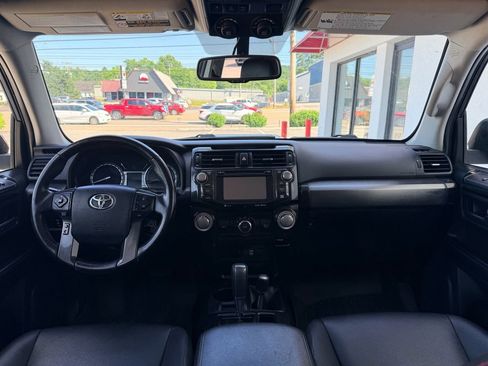 Used 2016 Toyota 4Runner TRD Pro AWD/4WD image 18