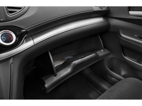 Used 2015 Honda CR-V LX image 11