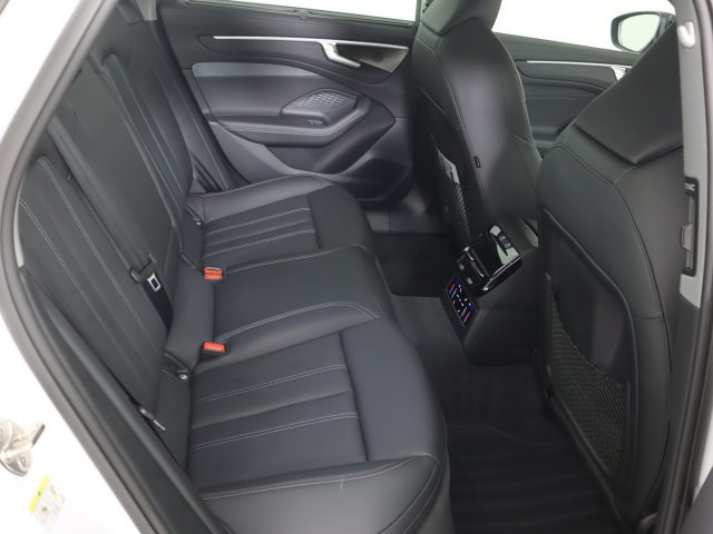 Certified 2026 Audi A6 Prestige AWD/4WD image 14