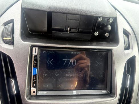 Used 2015 Ford Transit Connect XL image 12