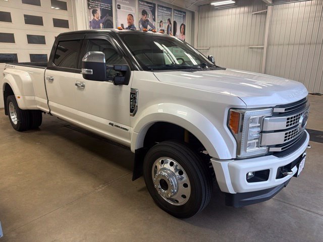 Used 2017 Ford F450 Platinum w/ Platinum Ultimate Package AWD/4WD image 4