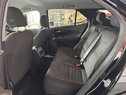 Used 2024 Chevrolet Equinox LT image 7