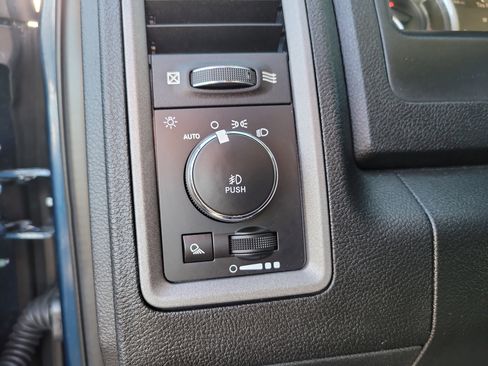 Used 2022 RAM 1500 Tradesman w/ Tradesman SXT Package image 31