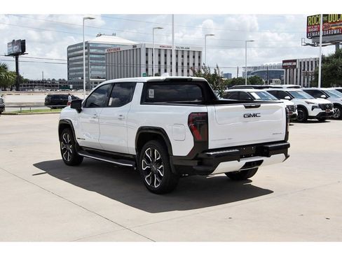 Used 2025 GMC Sierra EV Denali AWD/4WD image 5
