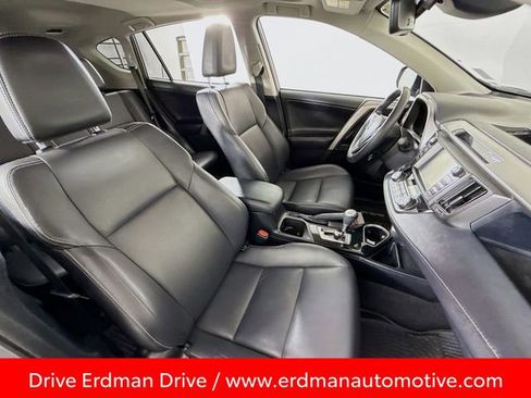Certified 2018 Toyota RAV4 Limited image 24