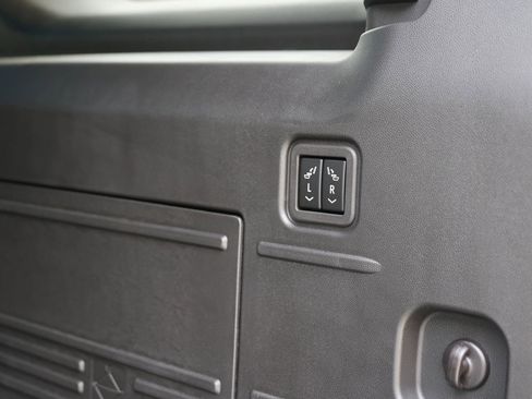 Used 2024 GMC Hummer EV 3X w/ Omega Edition image 44