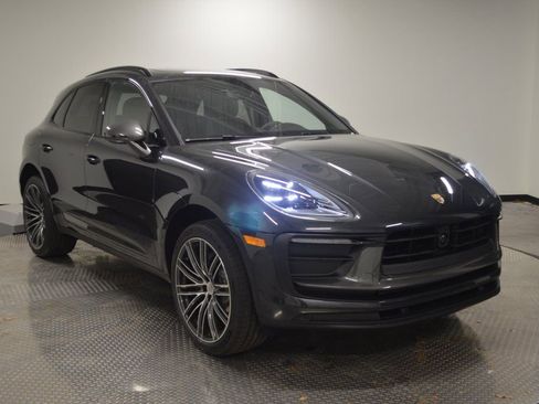 New 2026 Porsche Macan image 9