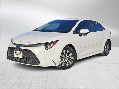 Used 2022 Toyota Corolla LE image 1