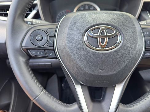 Used 2022 Toyota Corolla SE FWD image 19