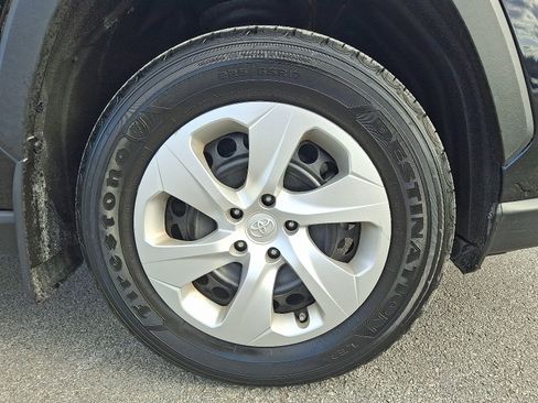 Certified 2023 Toyota RAV4 LE image 8