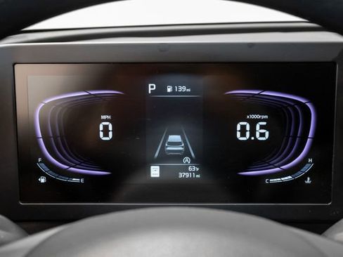 Certified 2025 Kia Sportage LX image 13