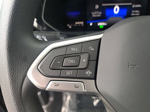 Used 2022 Volkswagen Taos S image 16