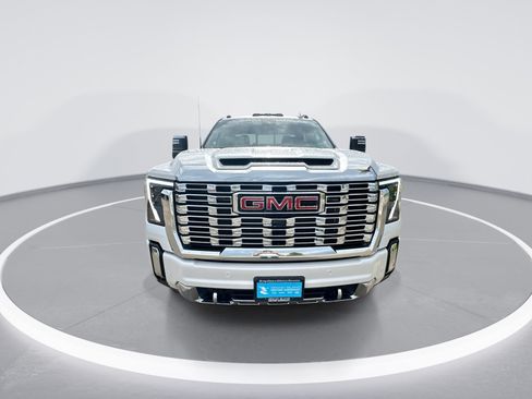 Certified 2024 GMC Sierra 2500 Denali w/ Denali Reserve Package AWD/4WD image 3
