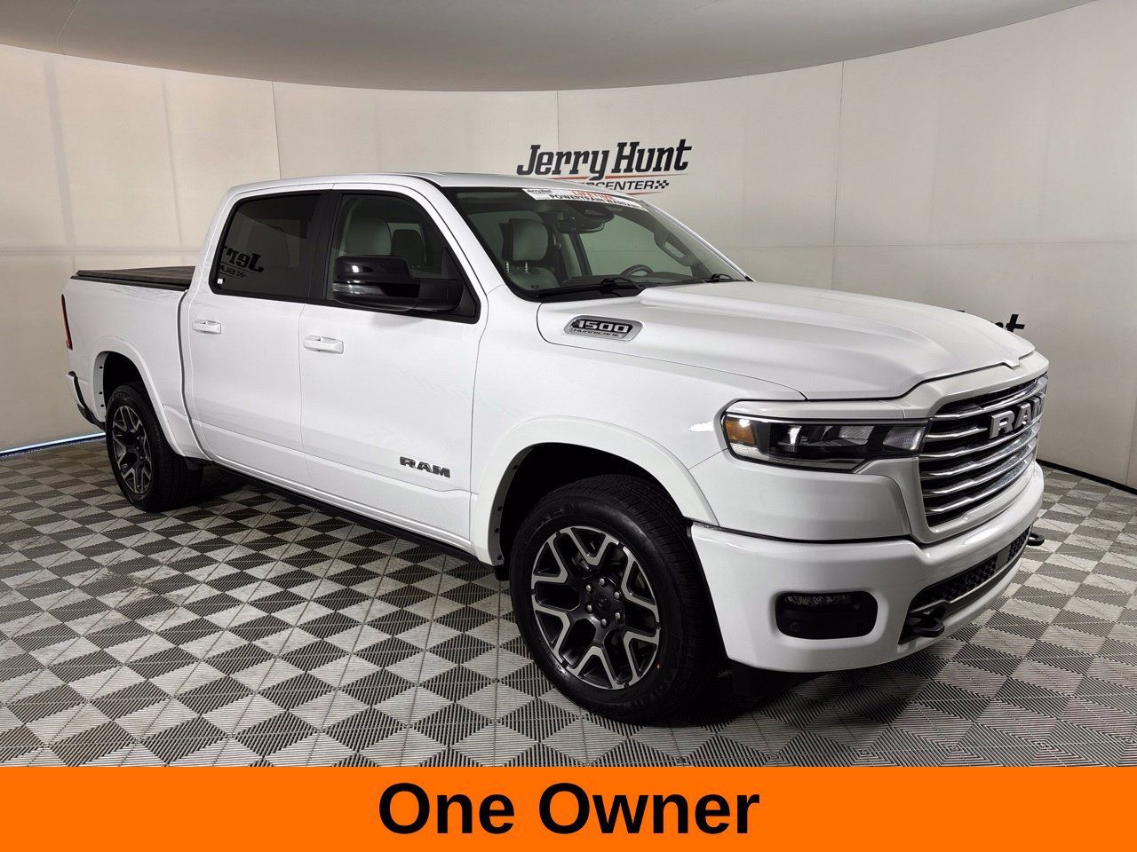 Used 2026 RAM 1500 Laramie AWD/4WD image 4