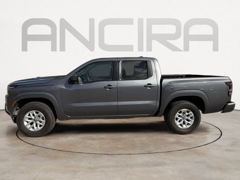 Used 2024 Nissan Frontier SV RWD image 7