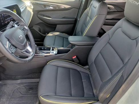 Used 2025 Chevrolet TrailBlazer ACTIV image 18