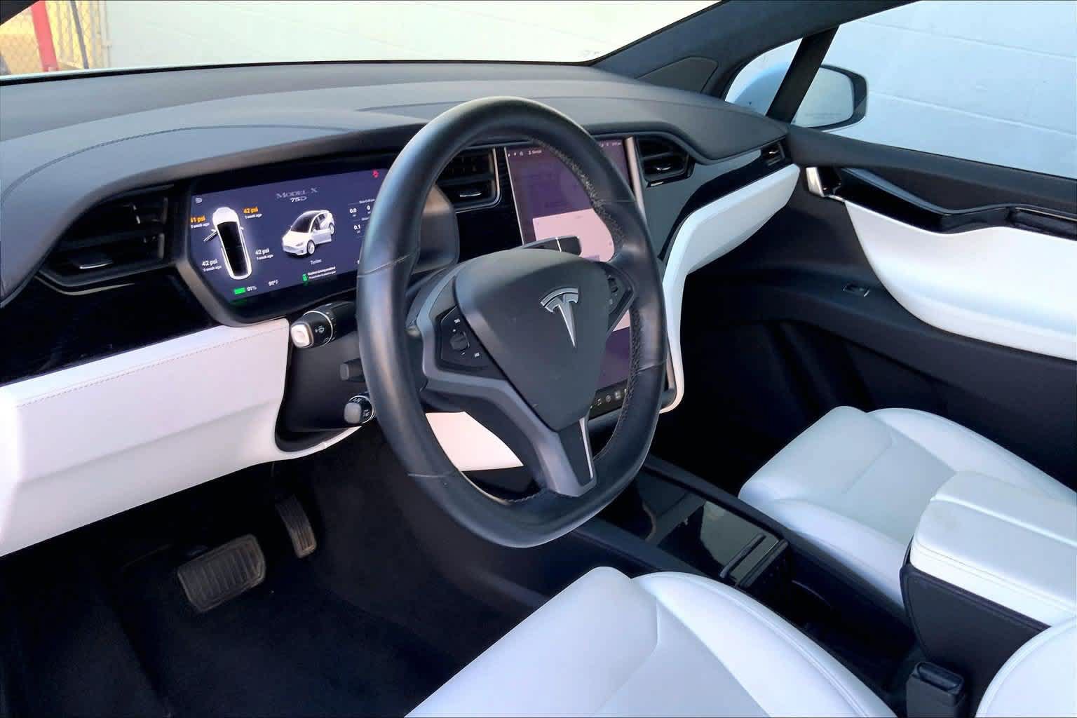 Used 2018 Tesla Model X 75D AWD/4WD image 2