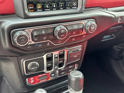 Used 2023 Jeep Wrangler Unlimited Rubicon 4xe AWD/4WD image 25