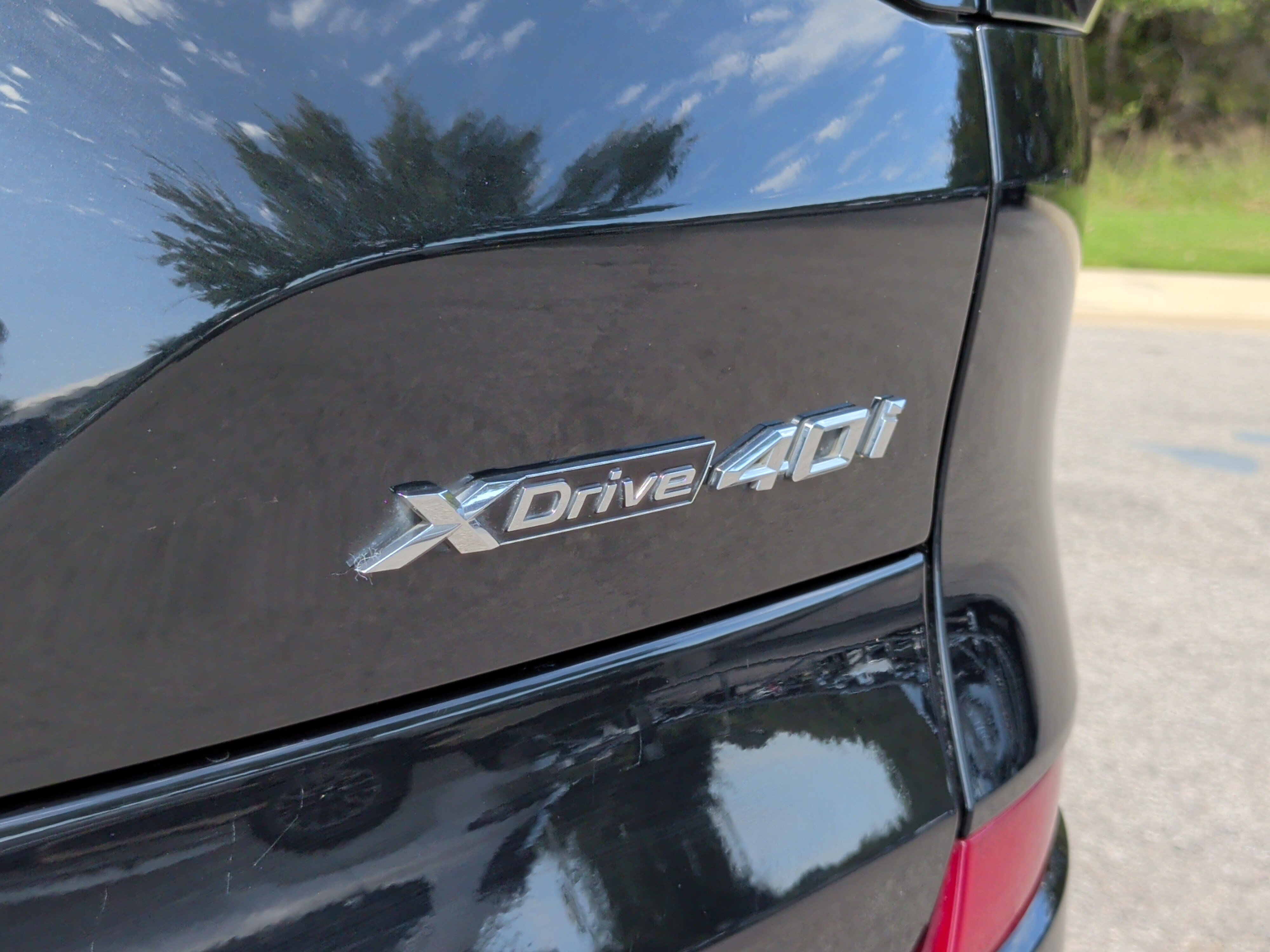 Used 2024 BMW X5 xDrive40i w/ M Sport Package AWD/4WD image 11