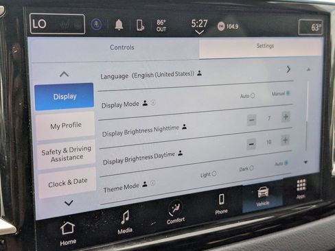 Used 2023 Chrysler Pacifica Touring-L FWD image 22