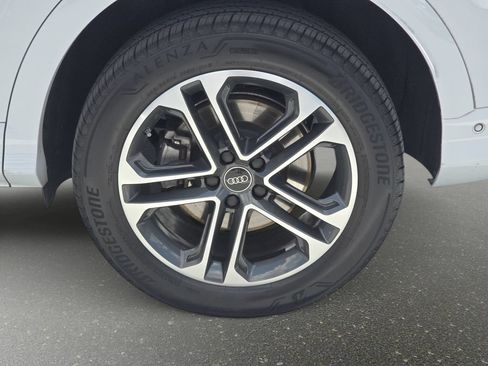 Certified 2025 Audi Q5 Premium w/ Convenience Package AWD/4WD image 27